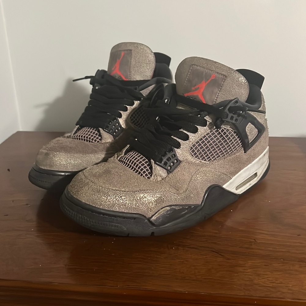 Air Jordan IV Retro Taupe Haze